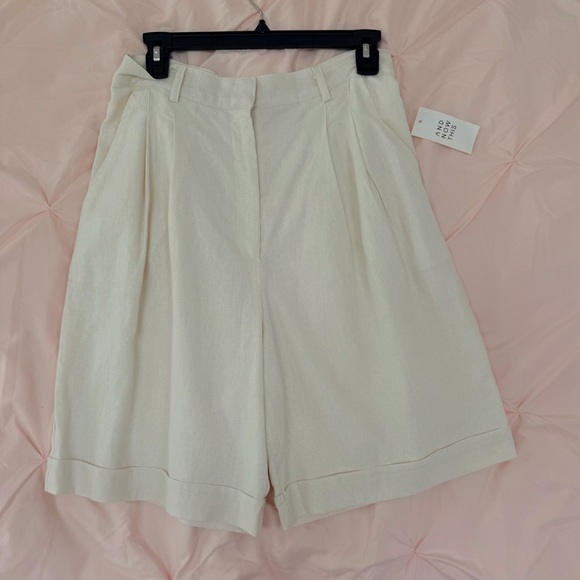 And Now This Pants - High-Waist Cream Pleated Women's Shorts
